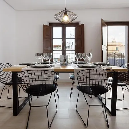 Apartamento Rentalsevilla ático La Giralda Sevilla