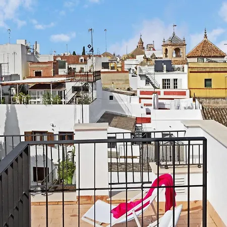 Rentalsevilla ático La Giralda *